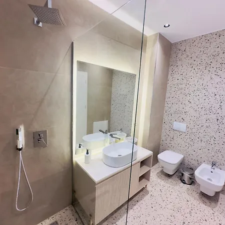 公寓 Seafront Penthouse With Sunset Views & Jacuzzi *