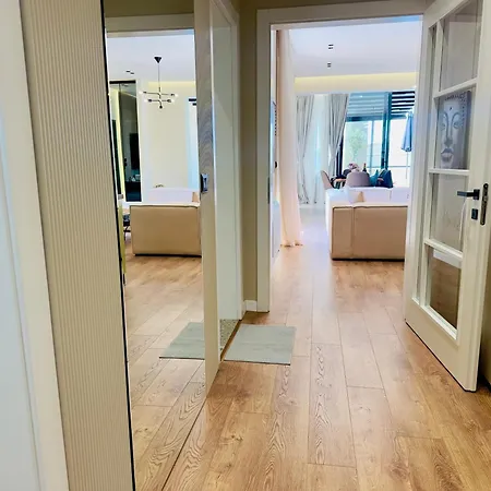 Seafront Penthouse With Sunset Views & Jacuzzi Appartement