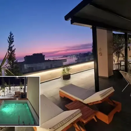 Seafront Penthouse With Sunset Views & Jacuzzi Влёра