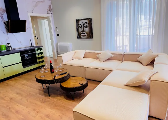 Appartamento Seafront Penthouse With Sunset Views & Jacuzzi