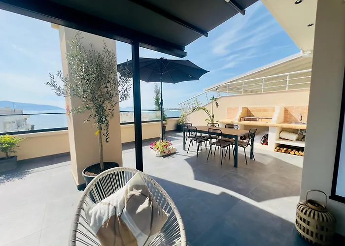 Seafront Penthouse With Sunset Views & Jacuzzi Apartman *