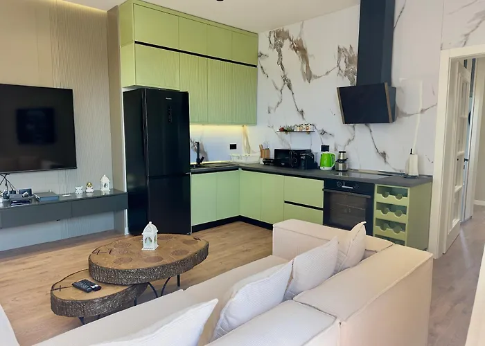 Apartman Seafront Penthouse With Sunset Views & Jacuzzi *